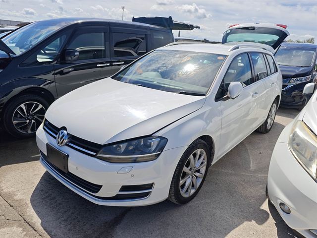 VOLKSWAGEN GOLF VARIANT — изображение 9